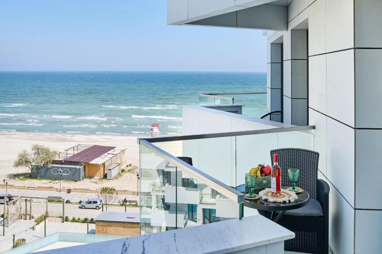 Ademar Luxury Apartment- Spa&Pool Beach Resort Mamaia Eksteriør billede