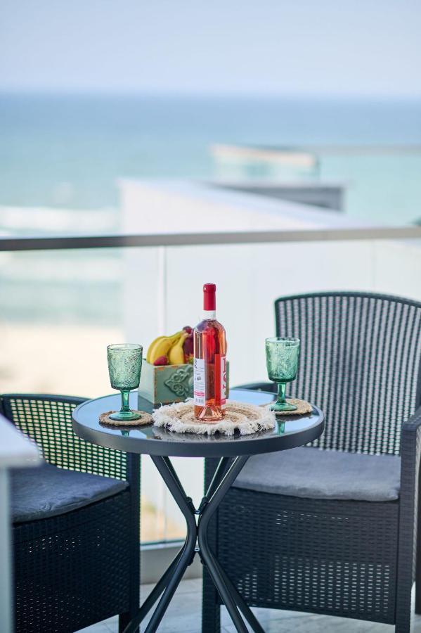 Ademar Luxury Apartment- Spa&Pool Beach Resort Mamaia Eksteriør billede