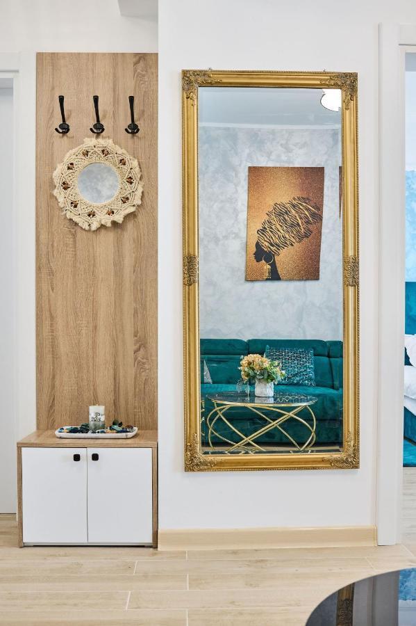 Ademar Luxury Apartment- Spa&Pool Beach Resort Mamaia Eksteriør billede