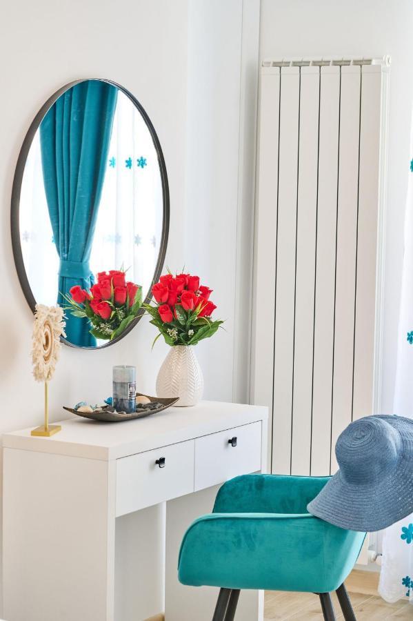 Ademar Luxury Apartment- Spa&Pool Beach Resort Mamaia Eksteriør billede