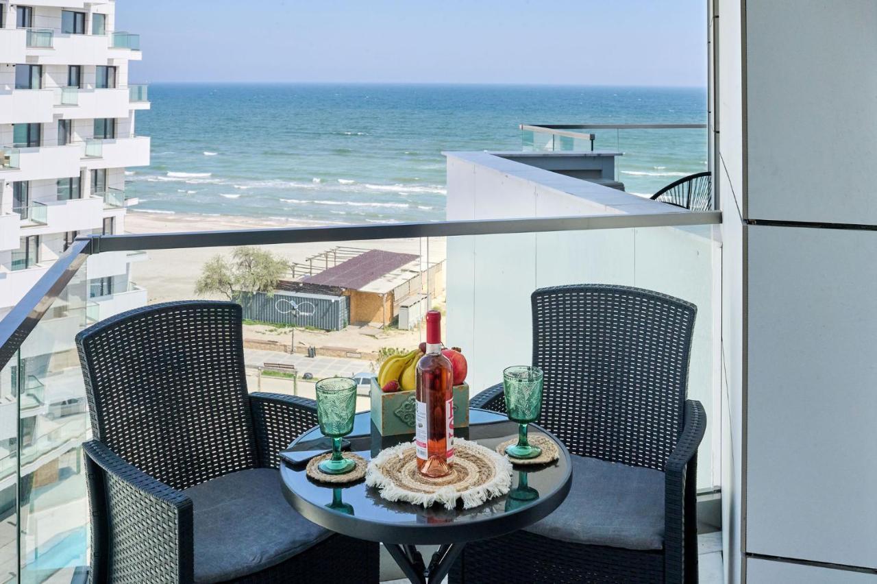 Ademar Luxury Apartment- Spa&Pool Beach Resort Mamaia Eksteriør billede