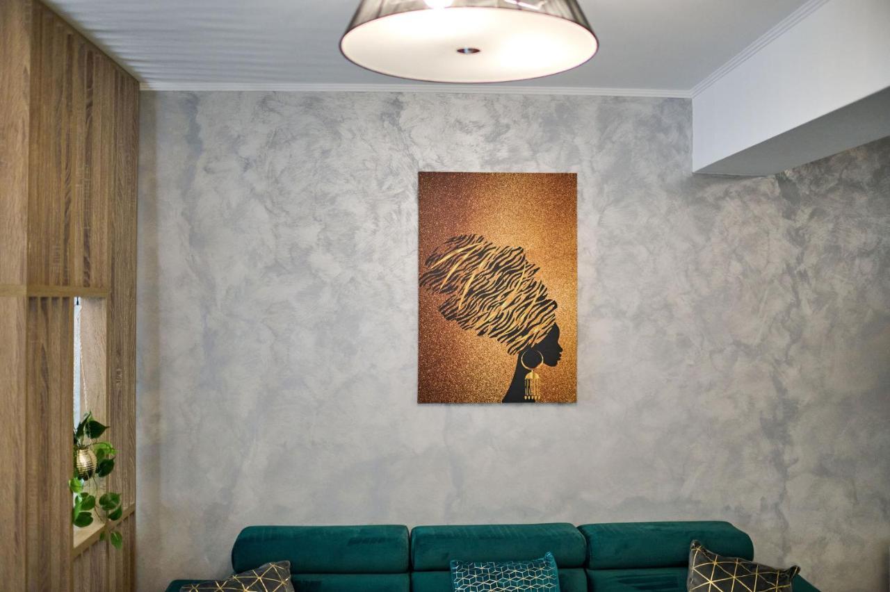 Ademar Luxury Apartment- Spa&Pool Beach Resort Mamaia Eksteriør billede