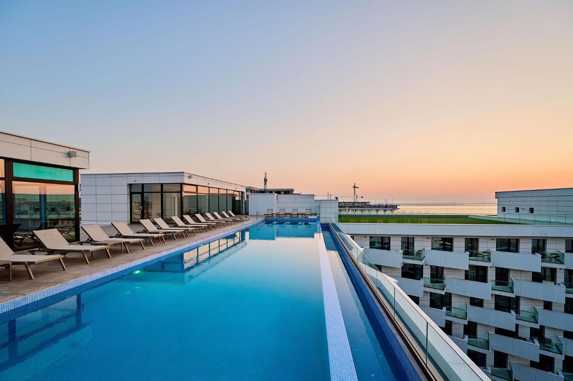 Ademar Luxury Apartment- Spa&Pool Beach Resort Mamaia Eksteriør billede