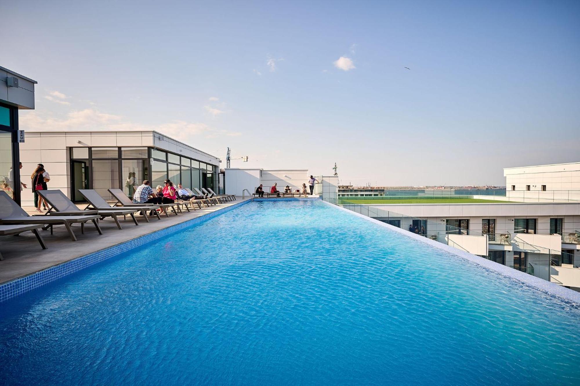 Ademar Luxury Apartment- Spa&Pool Beach Resort Mamaia Eksteriør billede